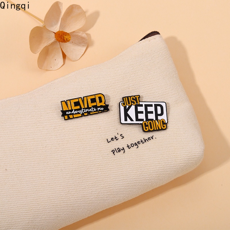 Ghim cài áo Miss Zoe tráng men họa tiết chữ just keep going life độc đáo