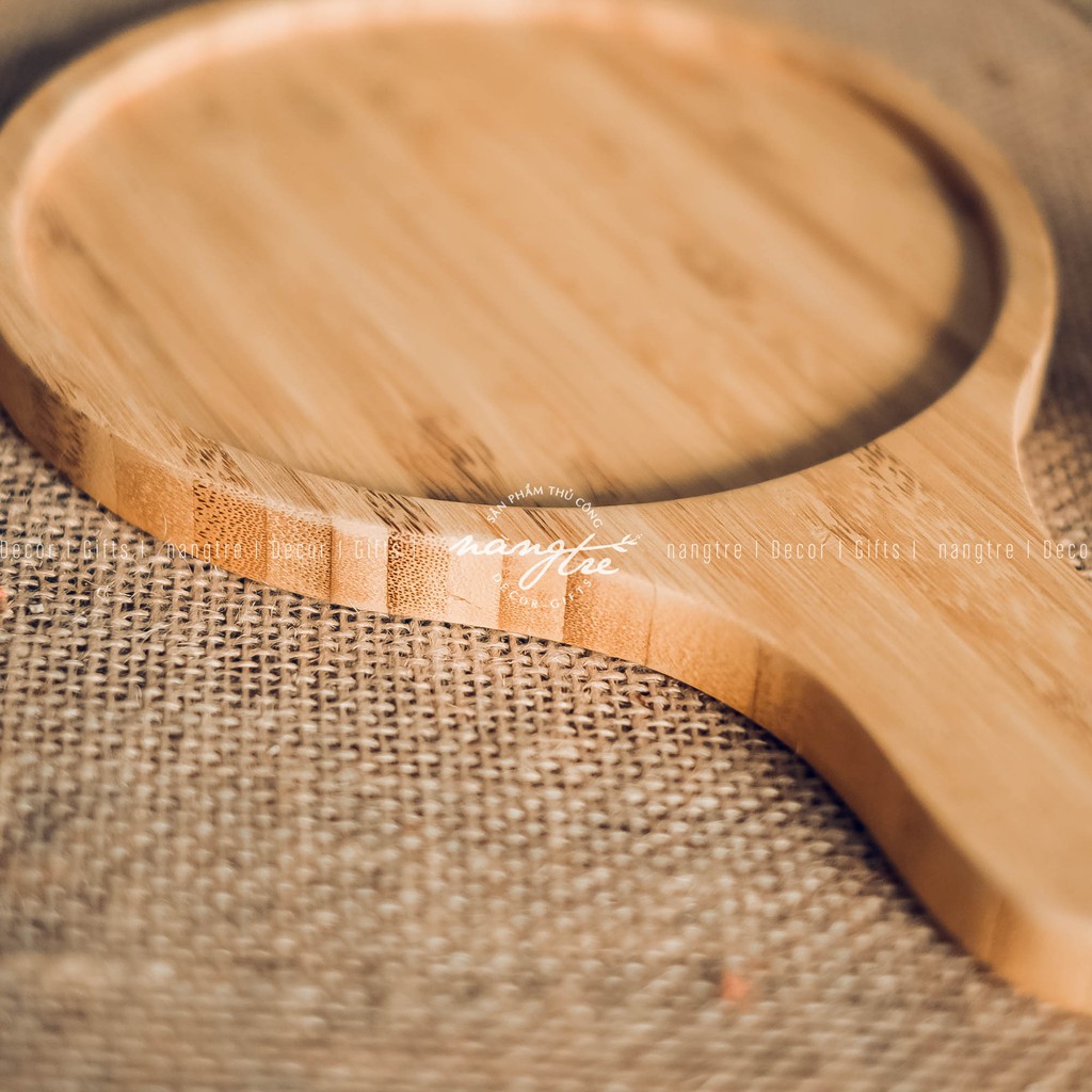 Khay gỗ tre đựng bánh pizza, khay gỗ tròn có tay cầm -  wooden tray