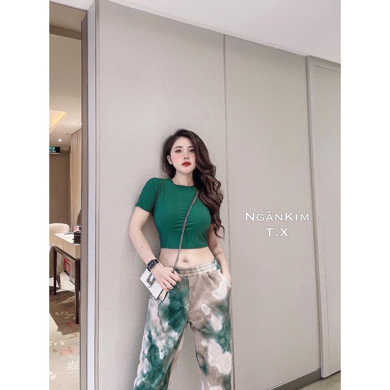 [Mã WASTCOOL giảm 15% tối đa 50K đơn 99K] Sét bộ thể thao trơn croptop mic quần loang bom | BigBuy360 - bigbuy360.vn