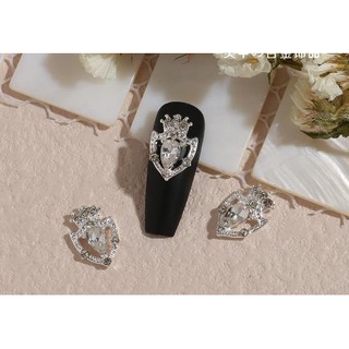 Charrm trang tri nail mã mới