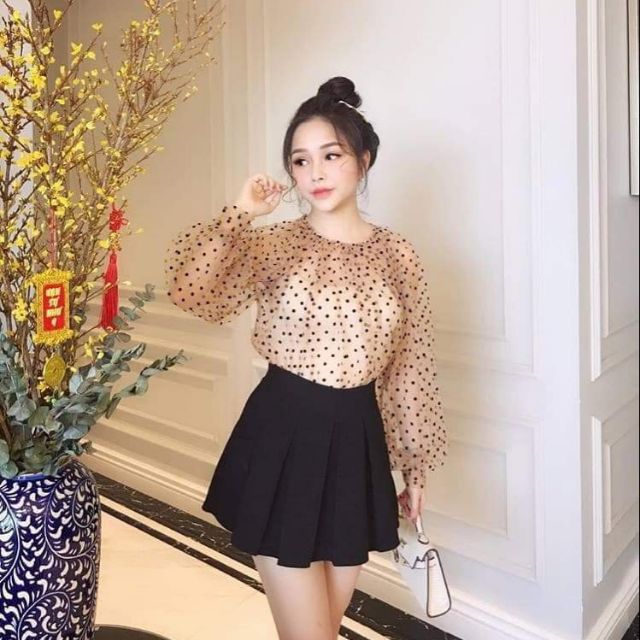 Áo chấm bi