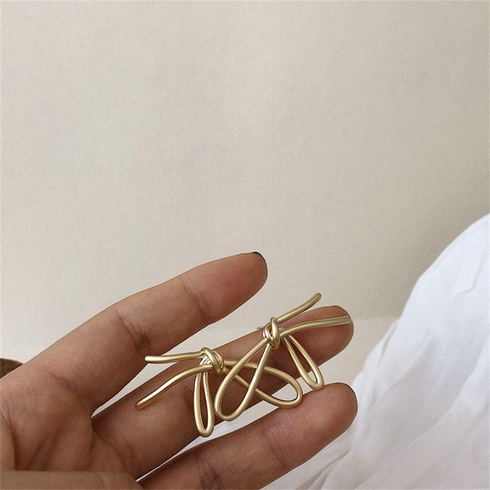Bông Tai Xỏ Dạng Hạt Đơn Giản Cổ Điển Dành Cho Nữ