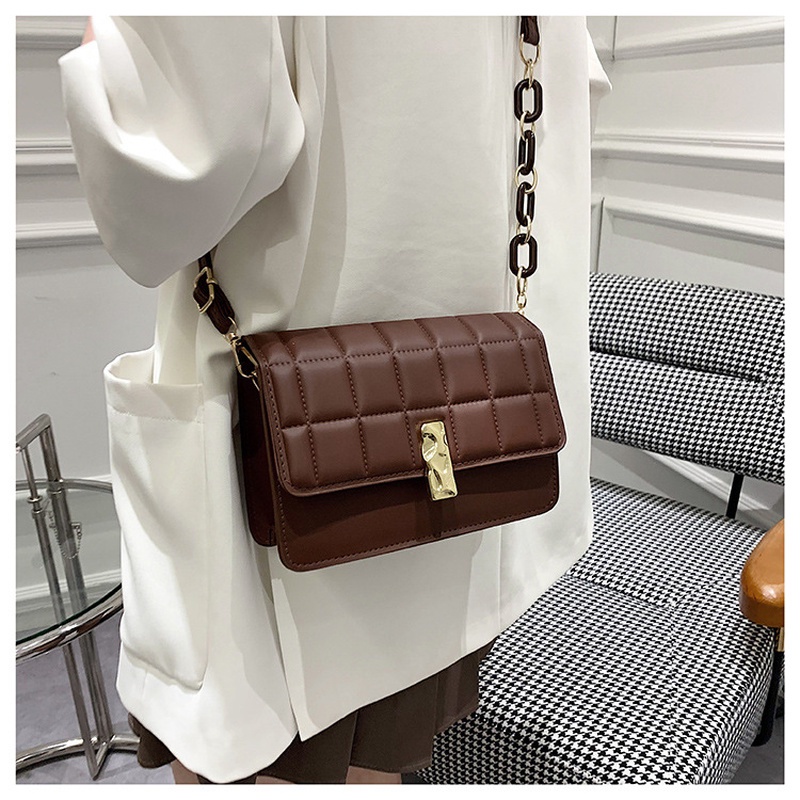 Túi Đeo Chéo Hình Vuông Nhỏ Màu Trơn Họa Tiết Kẻ Sọc Đính Kim Cương Giả Đơn Giản NB00369