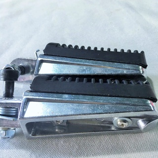 Cặp gác chân trước exciter 150 2015 - 2019