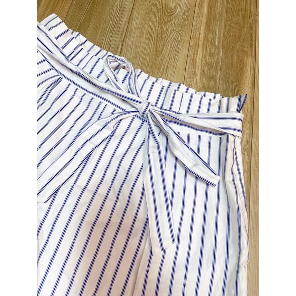 Quần short lưng cao VNXK