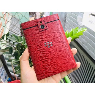 Miếng dán da skin BlackBerry Passport - Màu đỏ - D24