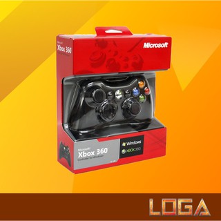 Tay cầm chơi game Xbox 360 có dây.
