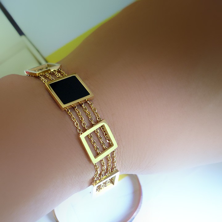 Lắc tay ô vuông LZ556