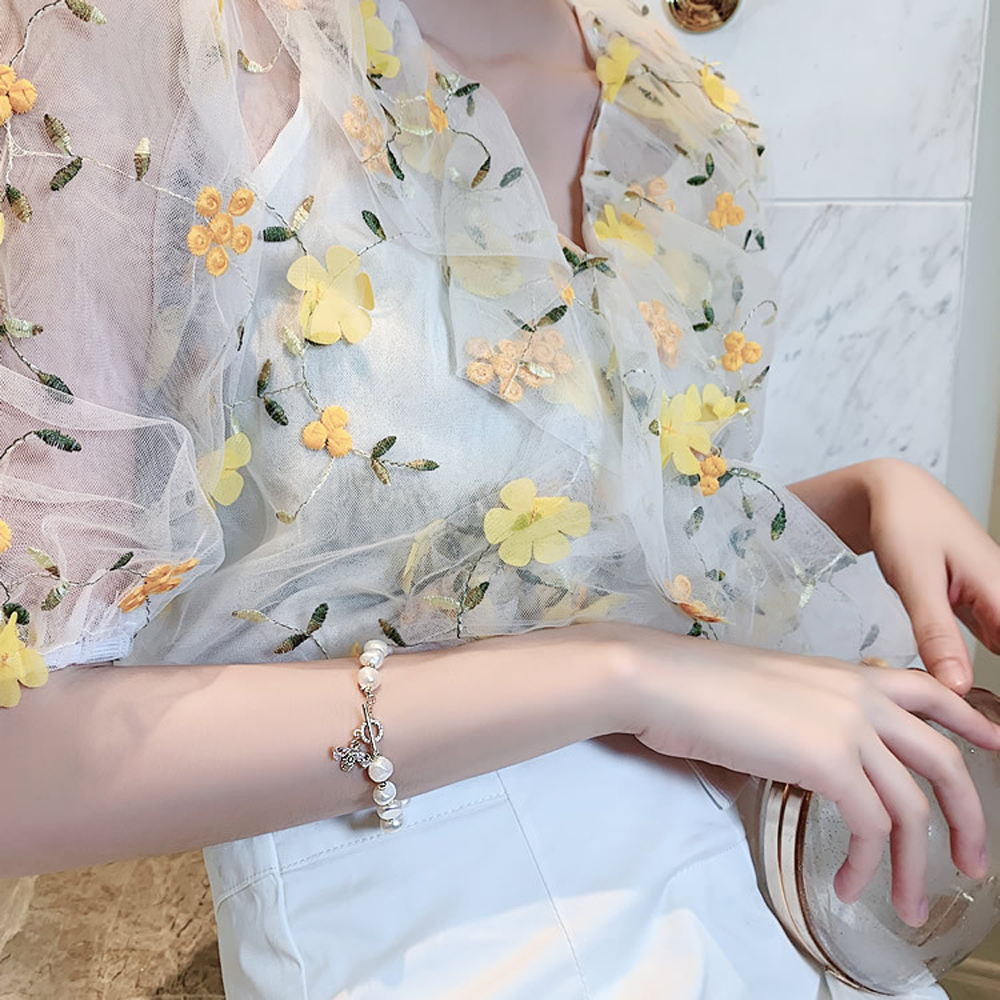 Vòng đeo tay mặt hình chú ong đính ngọc trai thời trang cho nữ