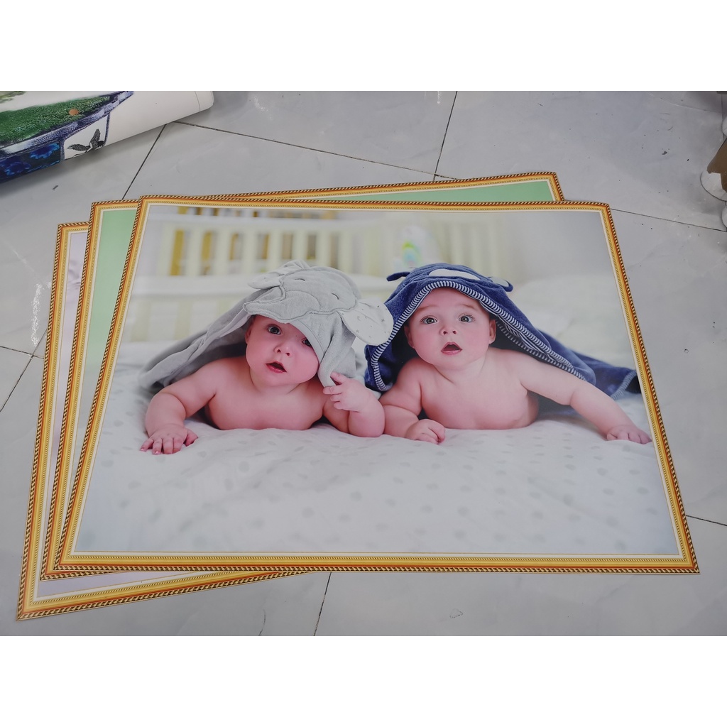 Tranh em bé cho mẹ bầu ngắm nhiều mẫu dán tường in pp kim sa đẹp mắt nhiều kích thước ghép viền khung HUD1483K
