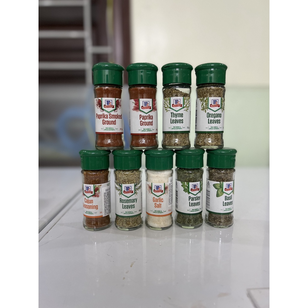 Gia vị Mccormick: húng tây, mùi tây, hương thảo oregano, thyme, parsley, cinamon, cumin, rosemary, seasoning