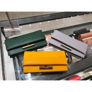 Ví đeo chéo Charles and keith