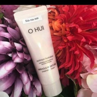 Sữa rửa mặt ohui hồng