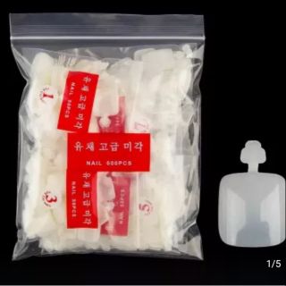 Móng chân giả trắng đục