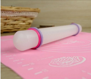 Cây cán lăn bột nhựa đúc 23cm