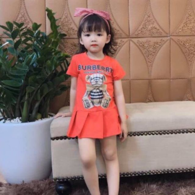 Váy  gấu  buber siêu  cute cho bé