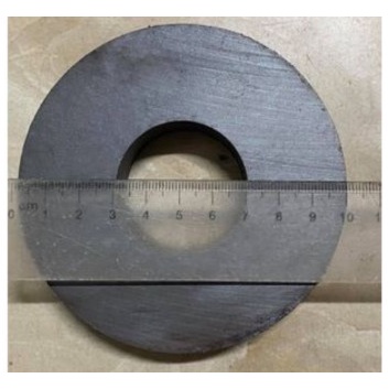 Nam châm đen Ferrite 100*20 lỗ 40mm