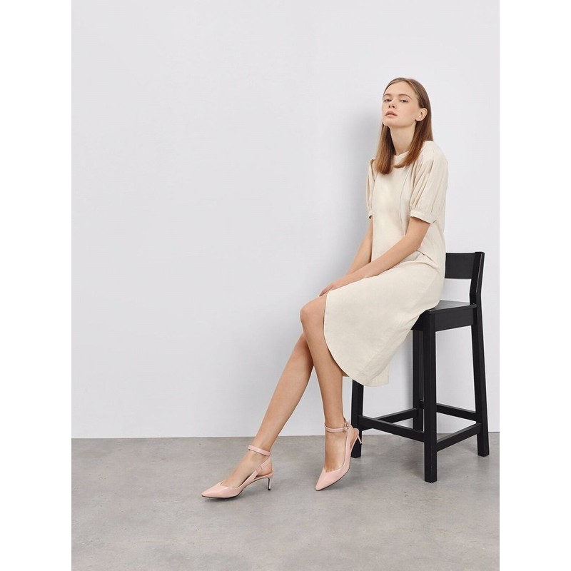 Giày cao gót cài quai hiệu Charles&Keith auth 100%