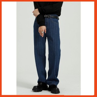 Quần Jean ống suông rộng họa tiết kẻ đường phố unisex streetwear vân chìm bandana xuông phối với sneaker