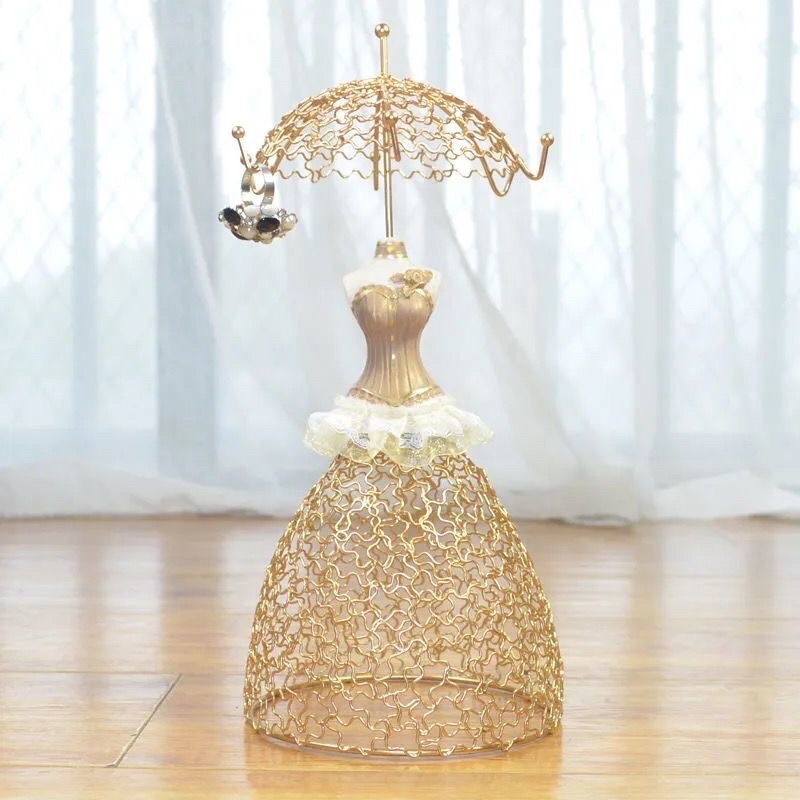 Khung Váy Treo Trang Sức