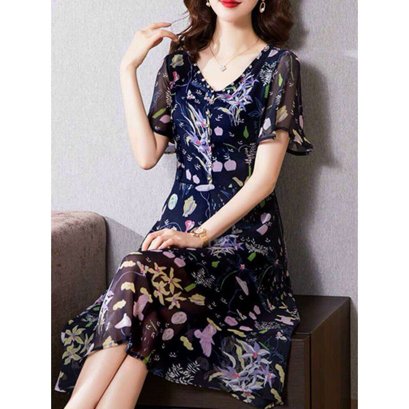HÀNG NHẬP - ĐẦM VOAN XÒE HOA TÍM CỔ TIM KẾT HẠT