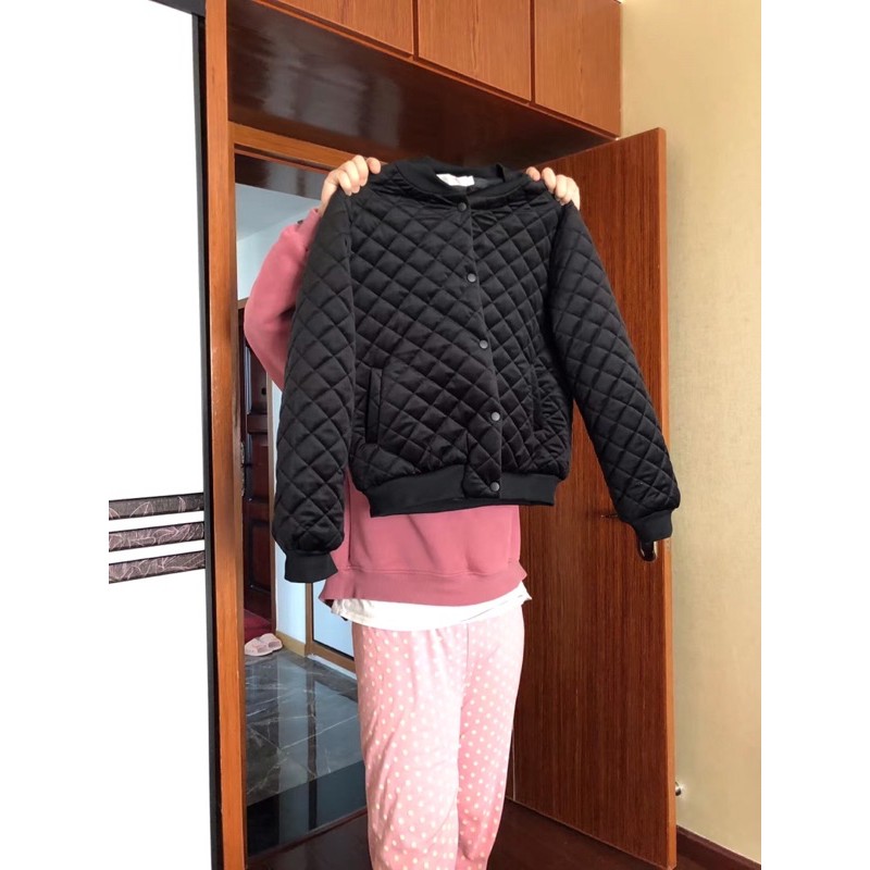 Áo khoác bomber trám nhung