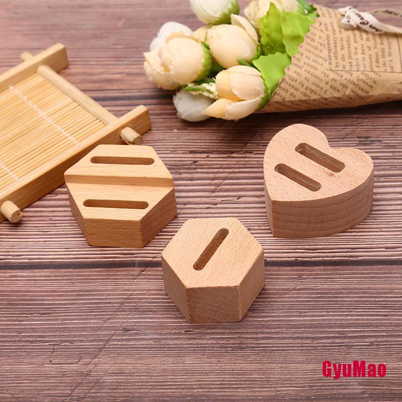 Giá Đỡ Nhẫn Bằng Gỗ Hình Lục Giác Trái Tim Độc Đáo Dùng Làm Quà Tặng