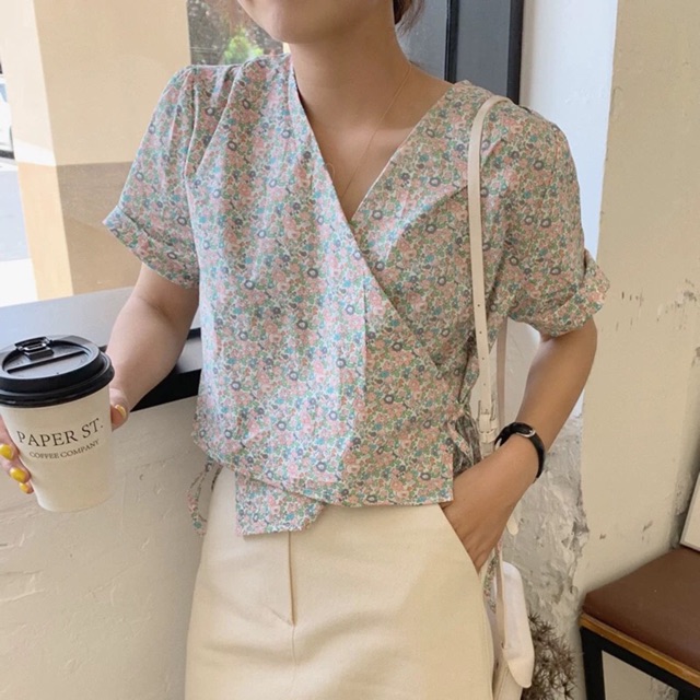 Áo hoa nhí buộc dây