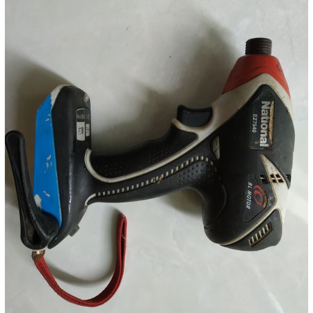 Máy bắn vít National EZ7540 không chổi than 14.4V nội địa Nhật.