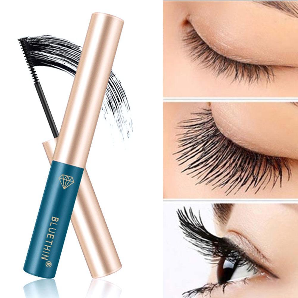 Mascara BLUETHIN màu đen chuốt cong mi