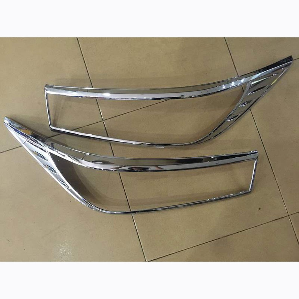 Ốp Đèn Pha Hậu TOYOTA INNOVA 2016-2021