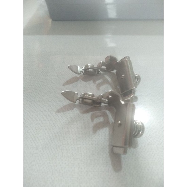 Chân vịt tra khóa giọt lệ máy gia đình