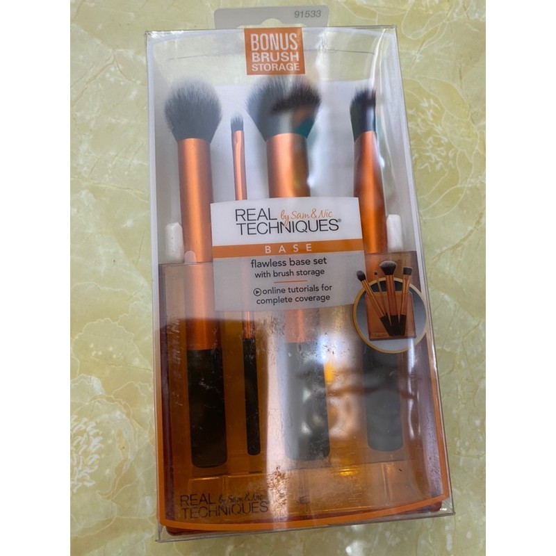 BỘ CỌ TRANG ĐIỂM 4 CÂY REAL TECHNIQUES