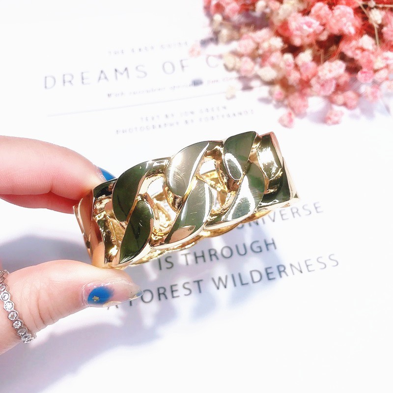 Vòng tay / lắc tay thời trang có hộp đựng