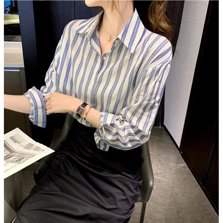Áo Sơ Mi Nữ Dài Tay Họa Tiết Sọc Dọc Phong Cách Hàn Quốc Mới