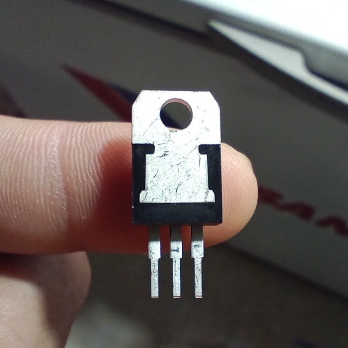 IC L7915CV TO-220 tháo máy