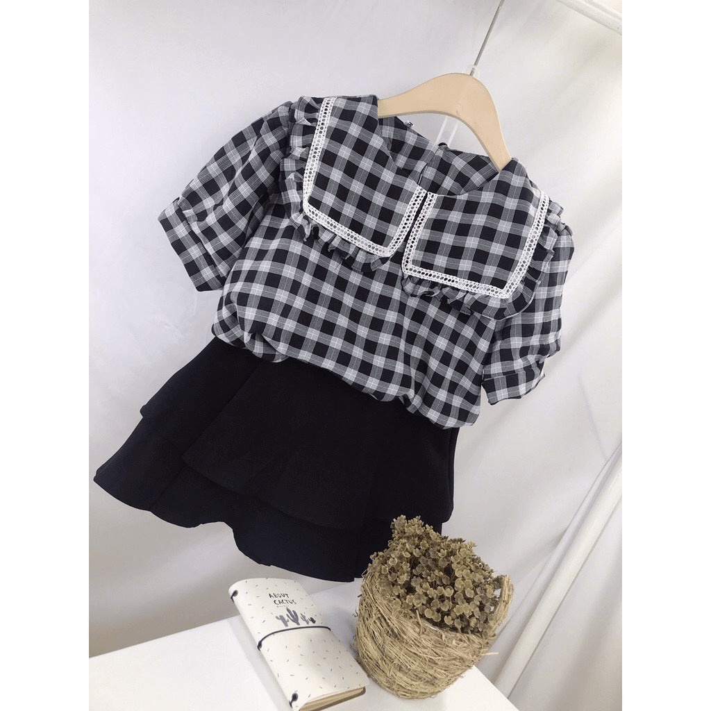 Set vest nữ kèm chân váy vạt chéo thiết kế trẻ trung