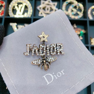 Cài áo Jadior con ong đính đá