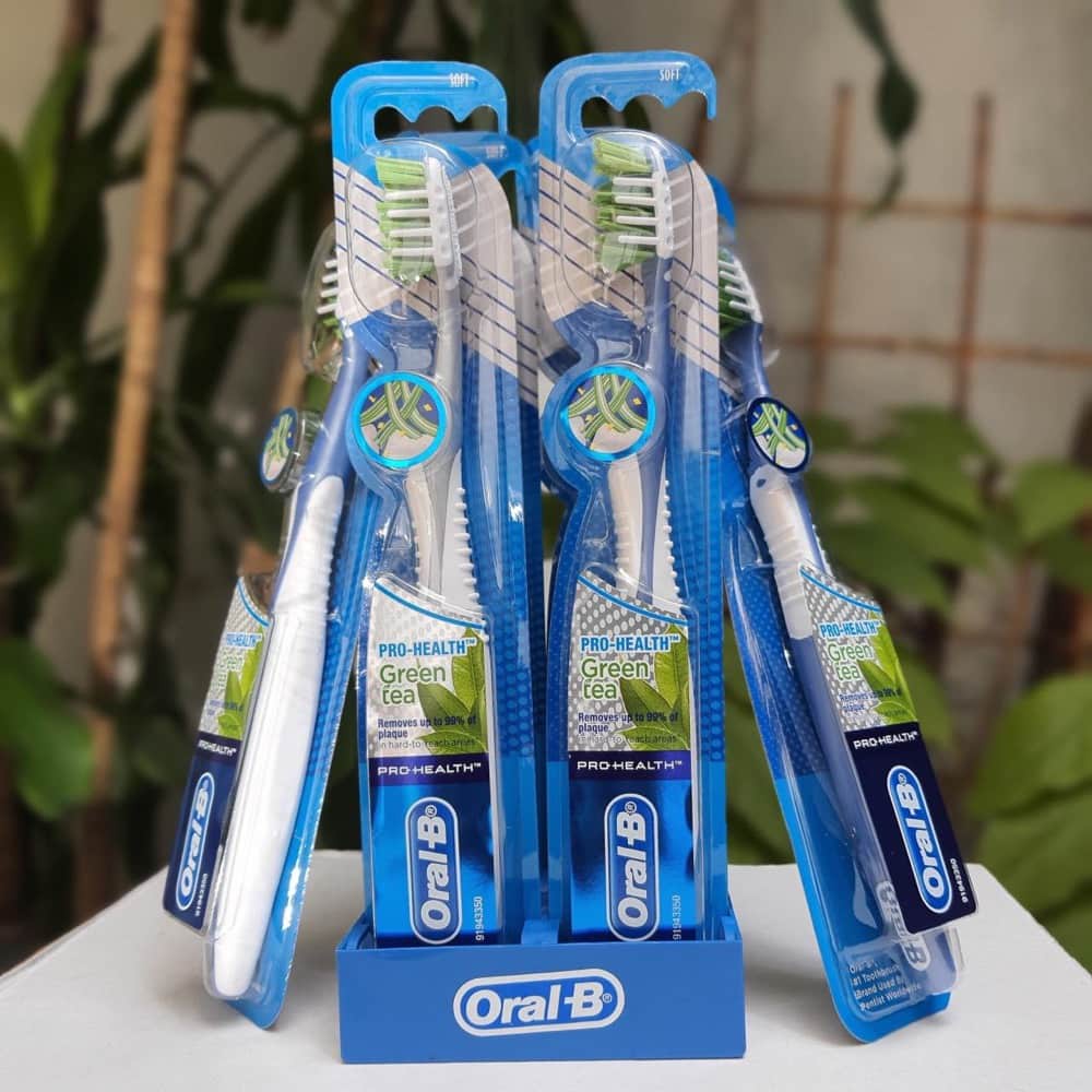 Bàn chải đánh răng trà xanh ORALB Green Tea Toothbrush/Bàn chảy đánh răng