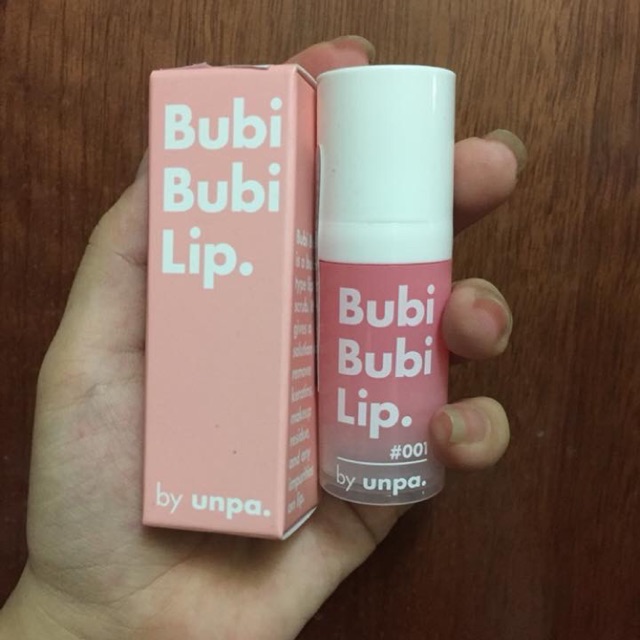 Tẩy tế bào chết môi bubi bubi líp sủi bọt
