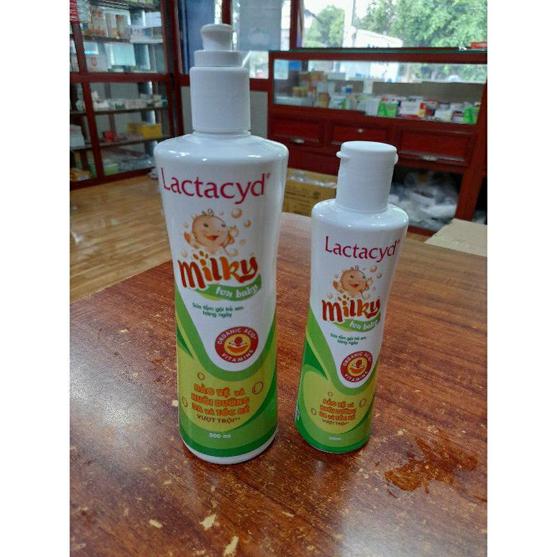 Lactacyd Milky( sữa tắm gội cho bé )