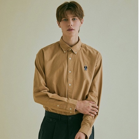 Áo sơ mi form rộng Whoau gấu chính hãng có chất cotton mềm mát | WHYWD2301U/ WHYWC4994F