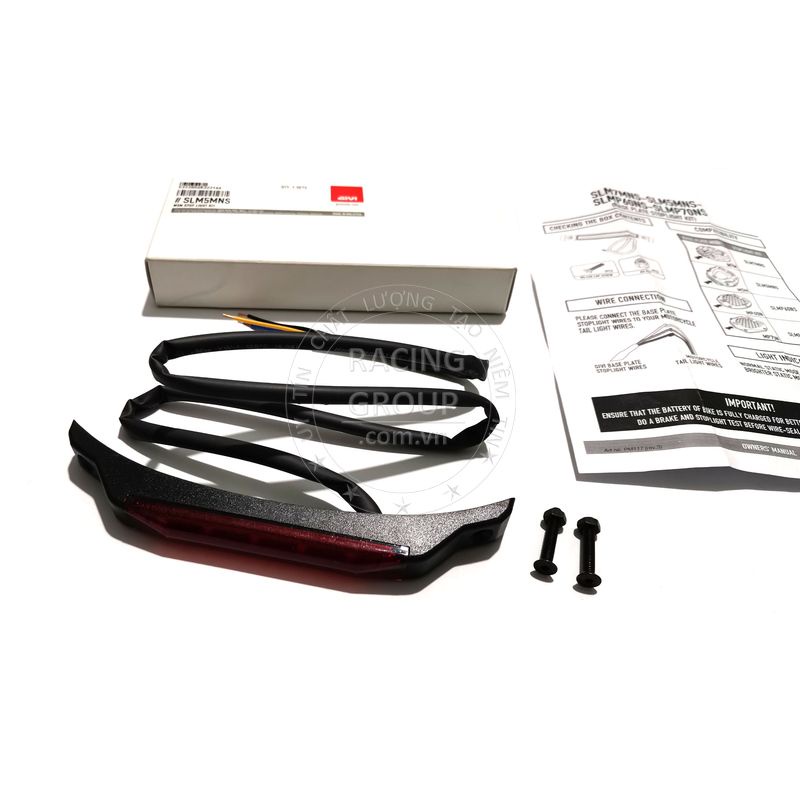 Đèn hậu stop Givi SLM5MNS Led cảnh báo dừng đảm bảo an toàn gắn đế thùng Givi M5M chính hãng