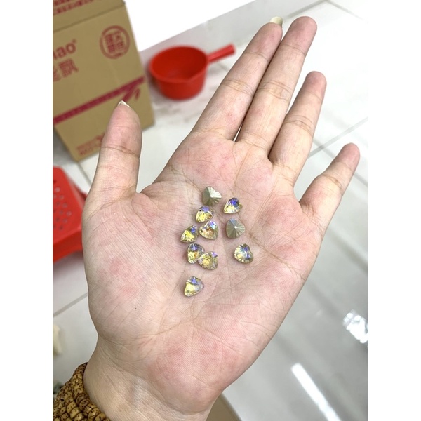 Đá ngũ sắc-đá khối chân nhọn siêu sáng bền