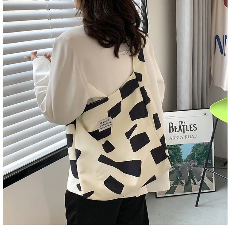 Túi Xách Đeo Chéo Một Bên Vai Dung Tích Lớn Cho Nữ