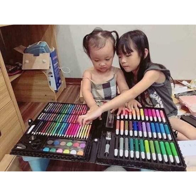 Sét bút màu 150 chi tiết
