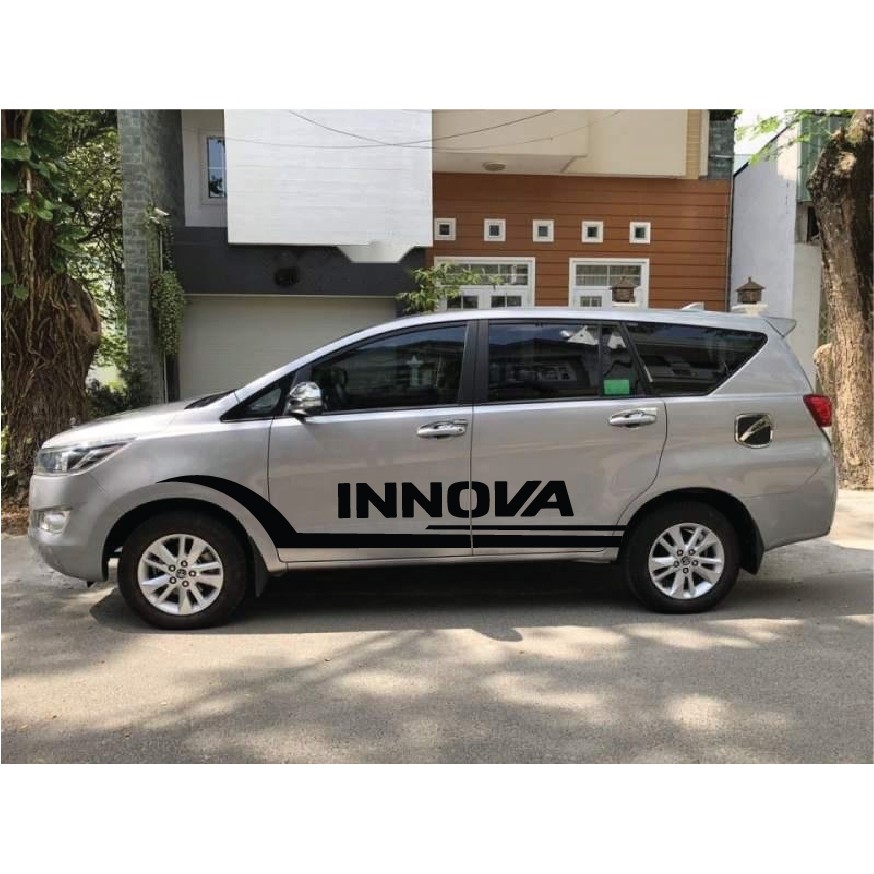 Tem xe Toyota Innova phong cách thể thao-decal Innova