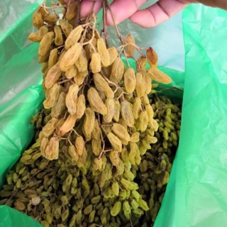 Nho khô của úc sấy nguyên cành /3kg ruột- hộp