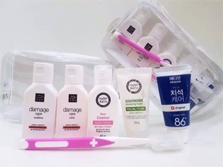 Set mỹ phẩm travel kit