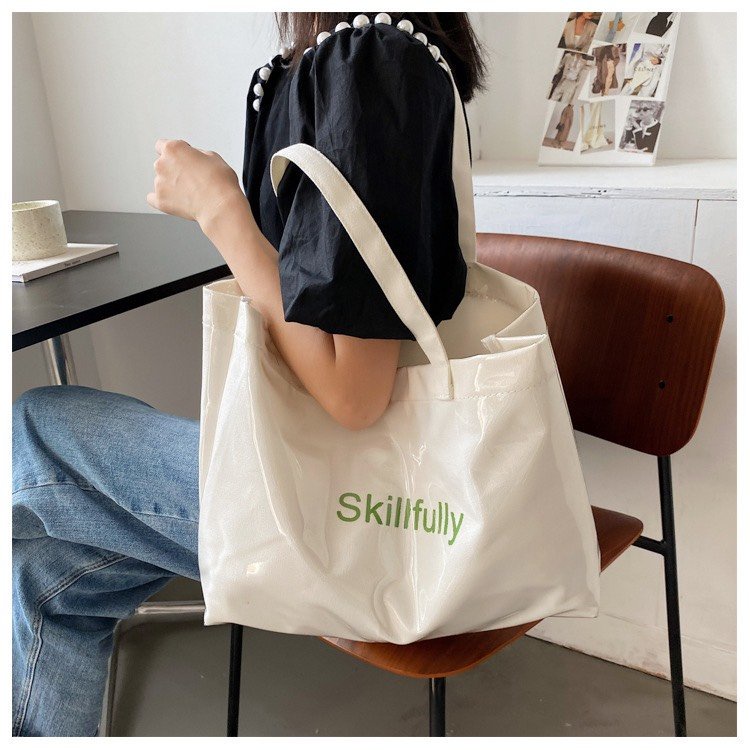 Túi tote , túi vải canvas Skillfully đeo vai bóng kính chống nước đi học đi chơi phong cách Hàn Quốc màu ĐEN